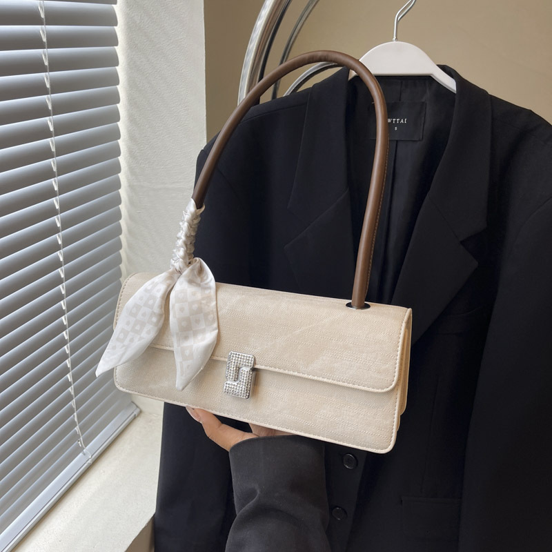 High-end Stylish Luxury Bagdesigner Free Shipping Silver Bag For Women 2025 New French Niche Single Shoulder Underarm Bag Fashion Handbag Baguette Bag