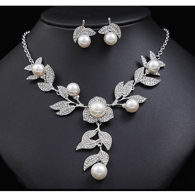 Luxury Brand Designer Jewelry Hot-Selling European And American New Necklace Set For Women, Light Luxury Niche Bride Wedding Dress Accessories, Pearl 