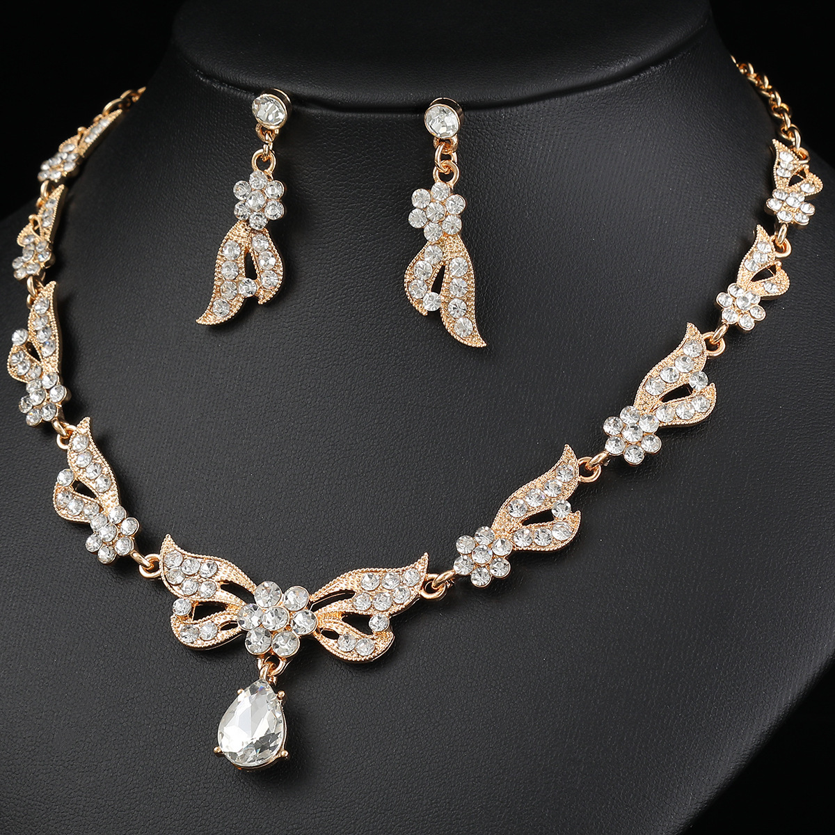 Luxury Brand Designer Jewelry Source Bride Necklace Set High-End Bowknot Crystal Inlaid Diamond Wedding Dress Banquet Gown Jewelry Matching