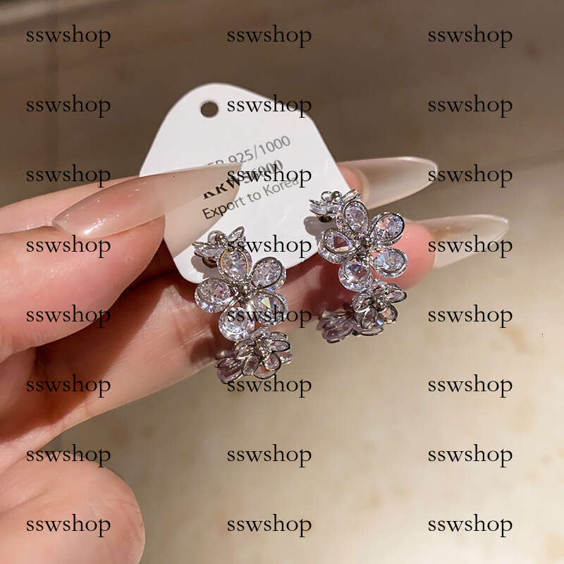 Sier Needle Light Zircon Flower C-shaped Niche Exquisite High-end Commuting Internet Celebrity New Earrings for Women