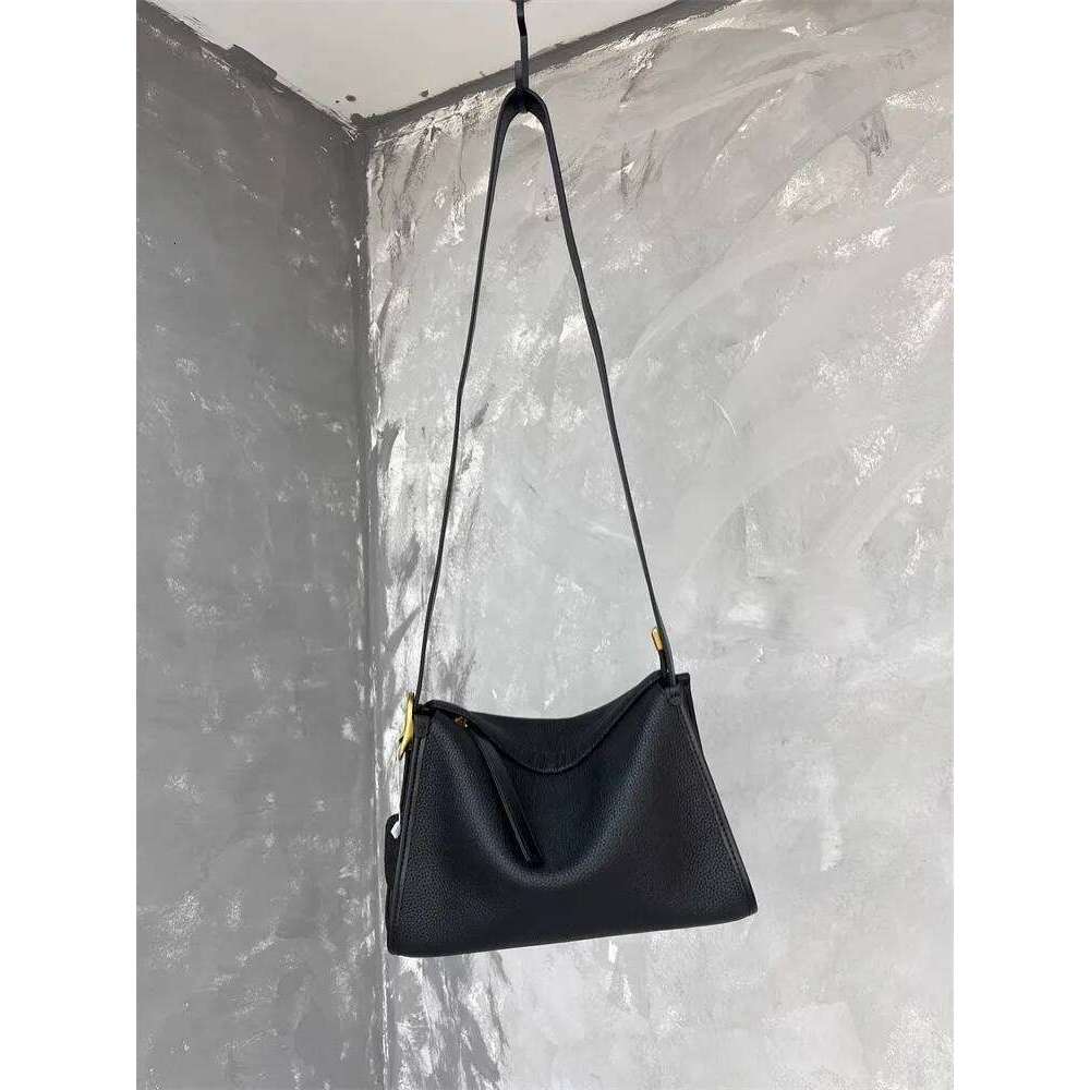 Women Casual Solid Color Cowskin Genuine Leather Large Capacity Single Shoulder Bag Messenger Bags New Female Versatile Handbag