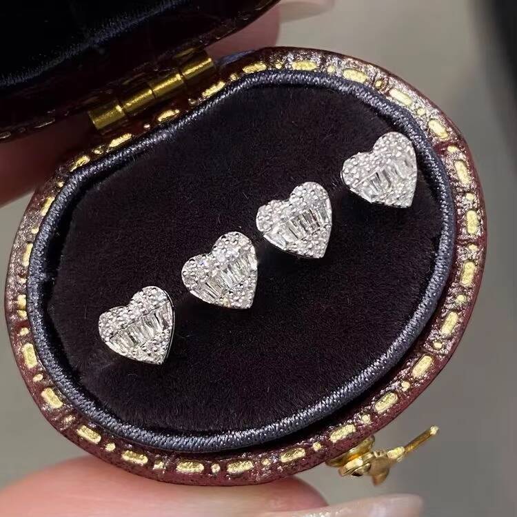 RUYI Unique Diamond Earrings 14K White Gold Lab Diamonds Earring Studs VVS Diamond Heart Shape Earrings