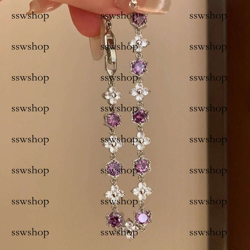 Korean Style Zircon Flower Light High-end Bracelet Versatile Exquisite Fashionable Elegant Jewelry Design Sense Niche