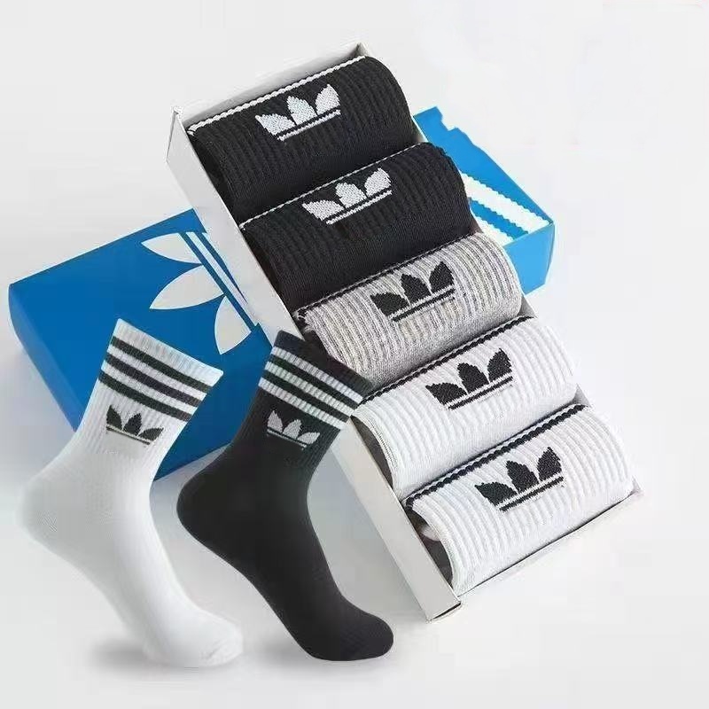 Designer socks, medium and high-waisted pure black, white and grey breathable women's cotton socks, letter breathable jogging and basketball sports