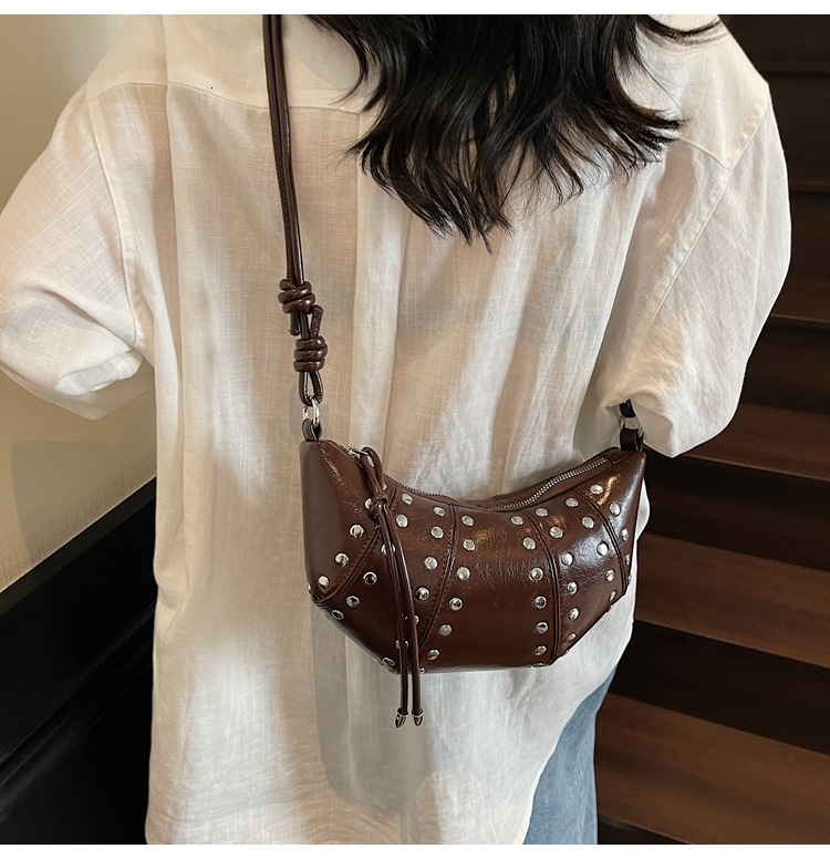 2025 Autumn New Fashion Punk Style Elegant Rivet Bucket Bag European Style American Women's Underarm Bag Designer Shoulder Bag