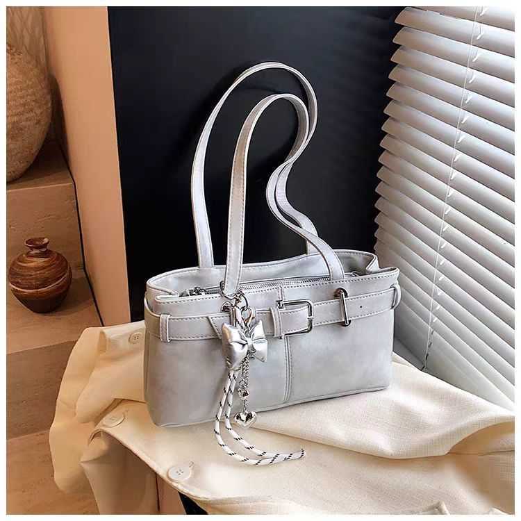 handbag for commuting, suitable for spring and summer 2025. New trendy and fashionable crossbody bag Z250324