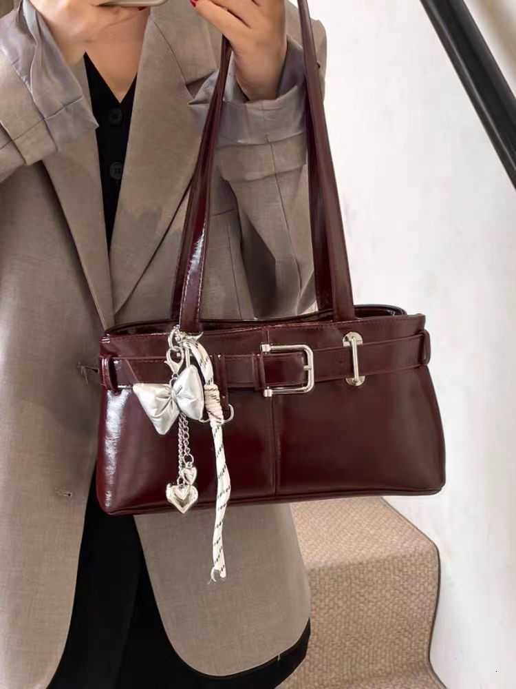 handbag for commuting, suitable for spring and summer 2025. New trendy and fashionable crossbody bag Z250324