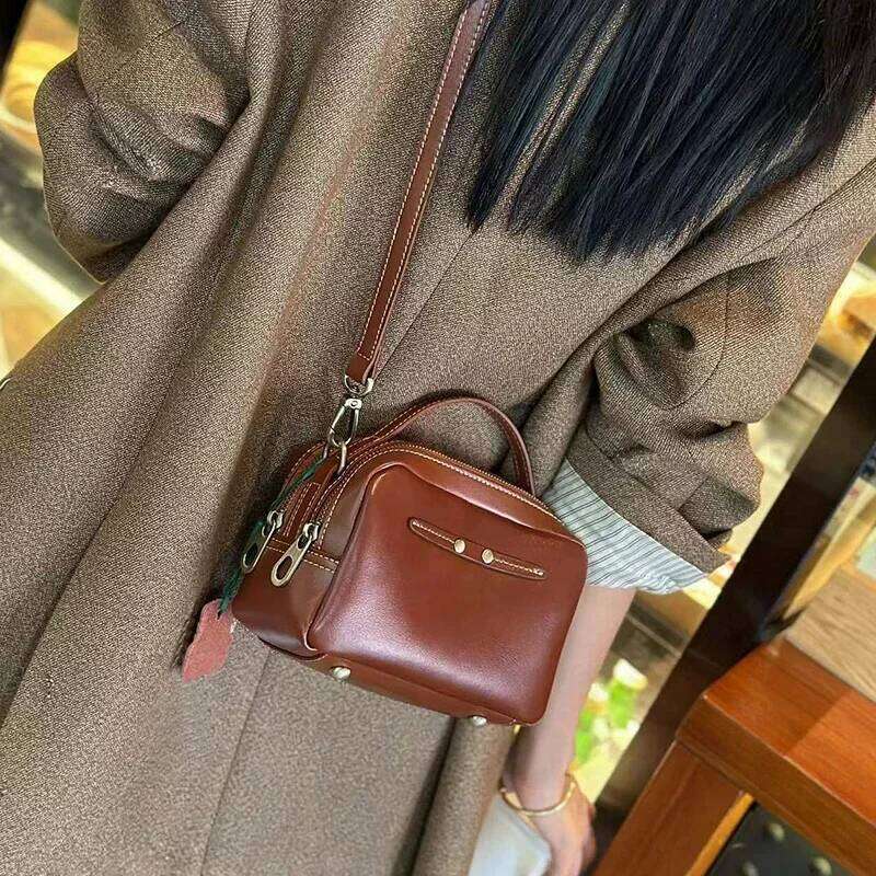 Original Cowhide Leather Women Mobile Phone For Girls Square Shoulder Handbag Solid Color Fashion Bag Wholesale Suppliers