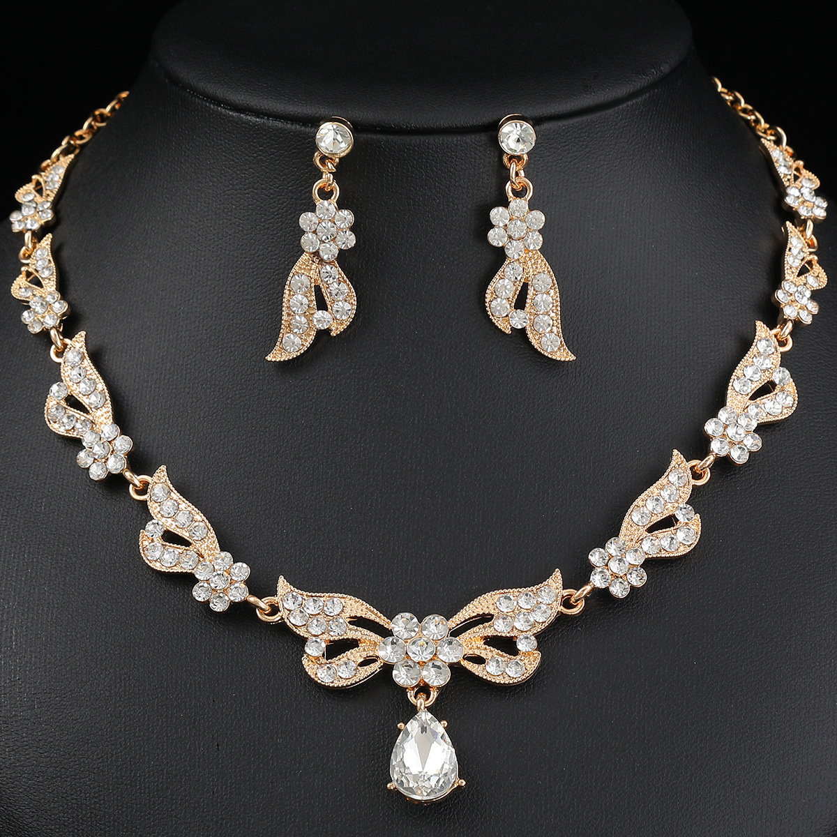 Luxury Brand Designer Jewelry Source Bride Necklace Set High-End Bowknot Crystal Inlaid Diamond Wedding Dress Banquet Gown Jewelry Matching