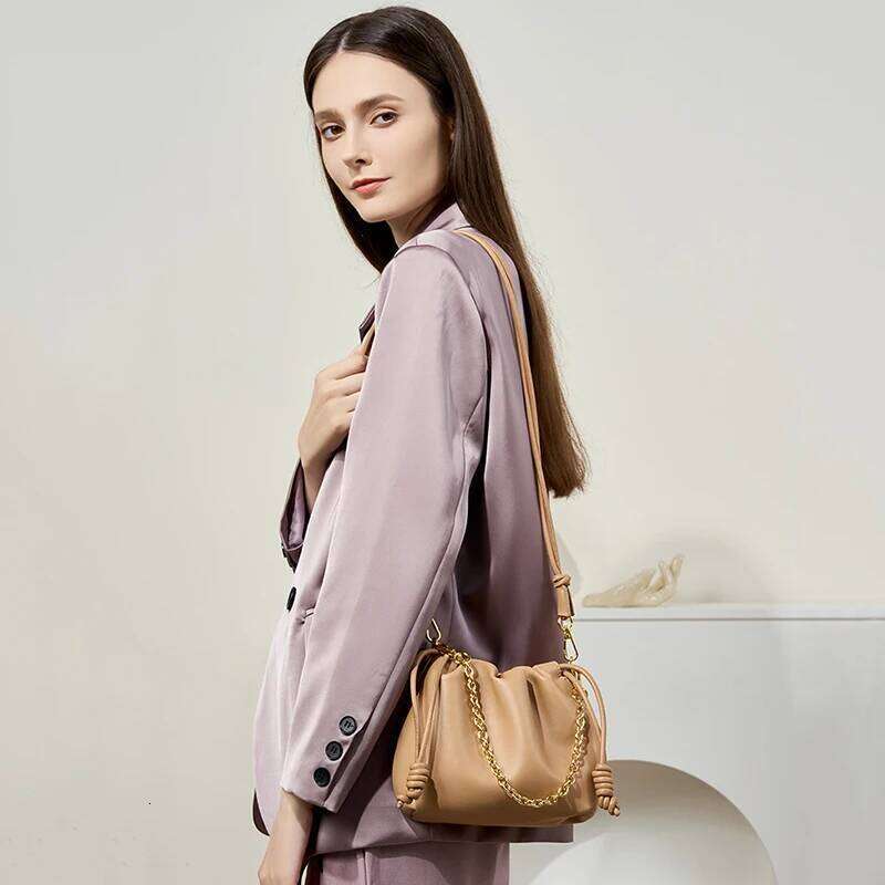 New Trend Women's Handbag Leather Shoulder Messenger Girl Daily Mini Chain Bag With Drawstring For Ladies Bucket Crossbody Pack