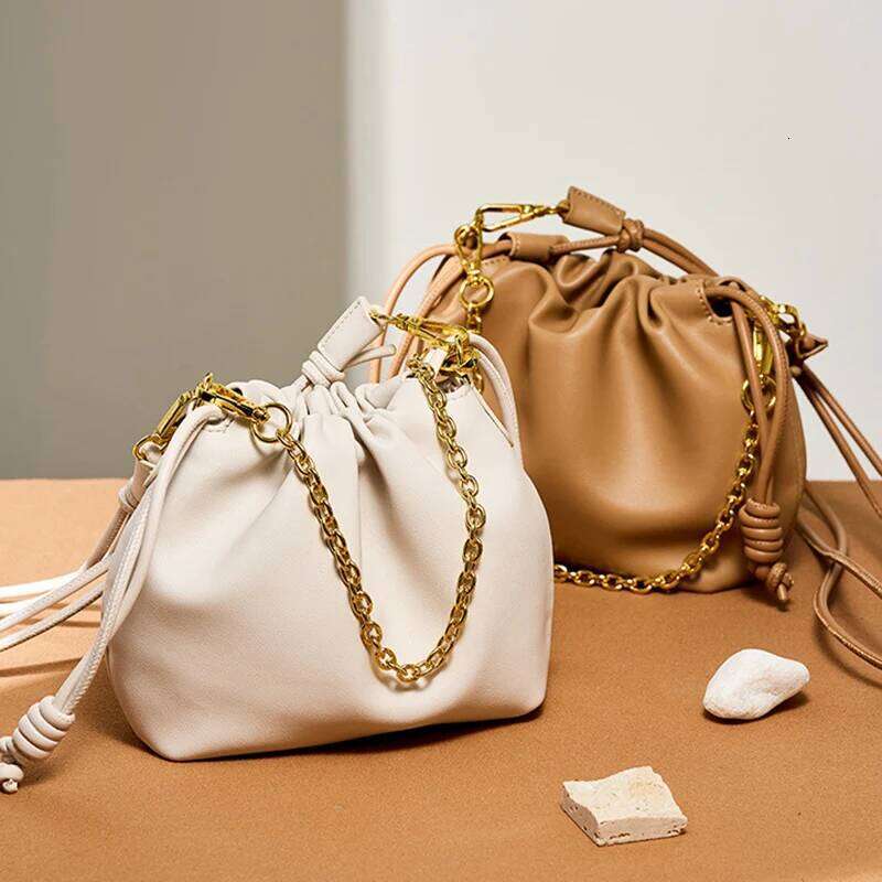 New Trend Women's Handbag Leather Shoulder Messenger Girl Daily Mini Chain Bag With Drawstring For Ladies Bucket Crossbody Pack