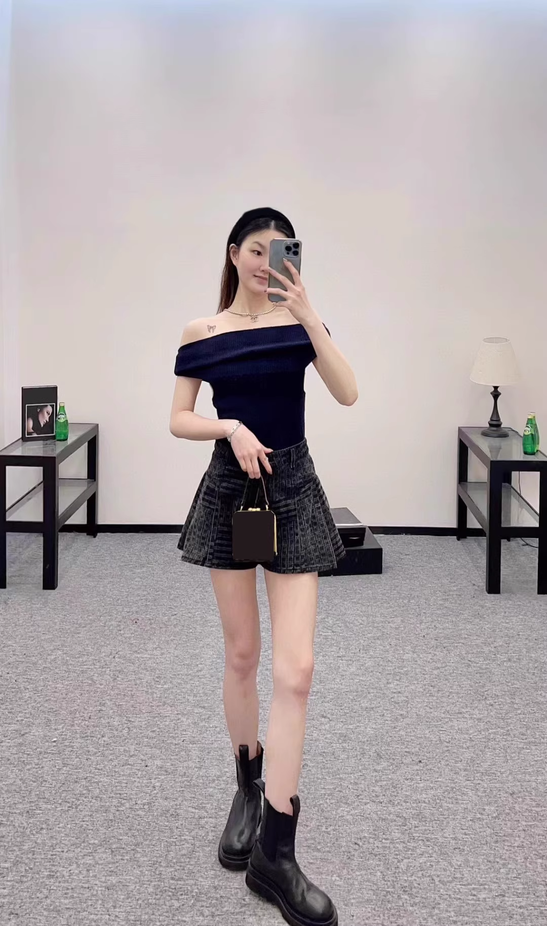 off shoulder sweater 2025 Fashion Week Show jacket Customized Fashion Tailored clothing womens Fashion knit shirt Paris