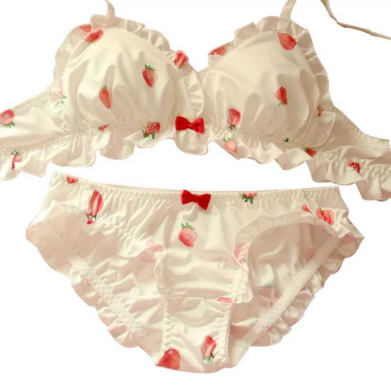 Strawberry Cute Japanese Milk Silk Bra Panties Set Wirefree Soft Underwear Set Kawaii Lolita Bra and Panty Set Pink LingerieXJ250301