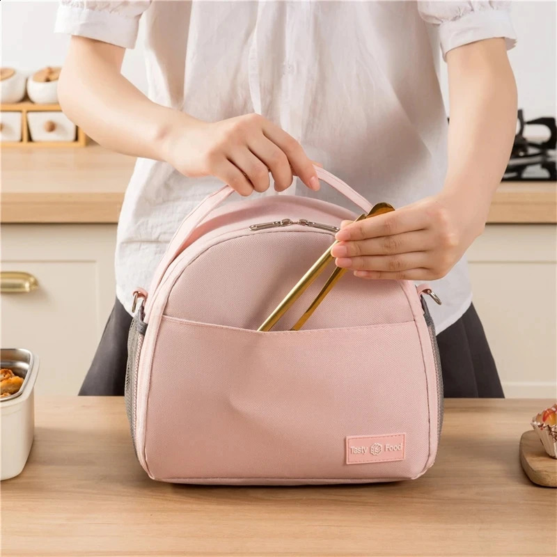 Oxford large capacity insulated portable lunch bag suitable for workers portable lunch box insulated bag can be hung on the shoulder 250228
