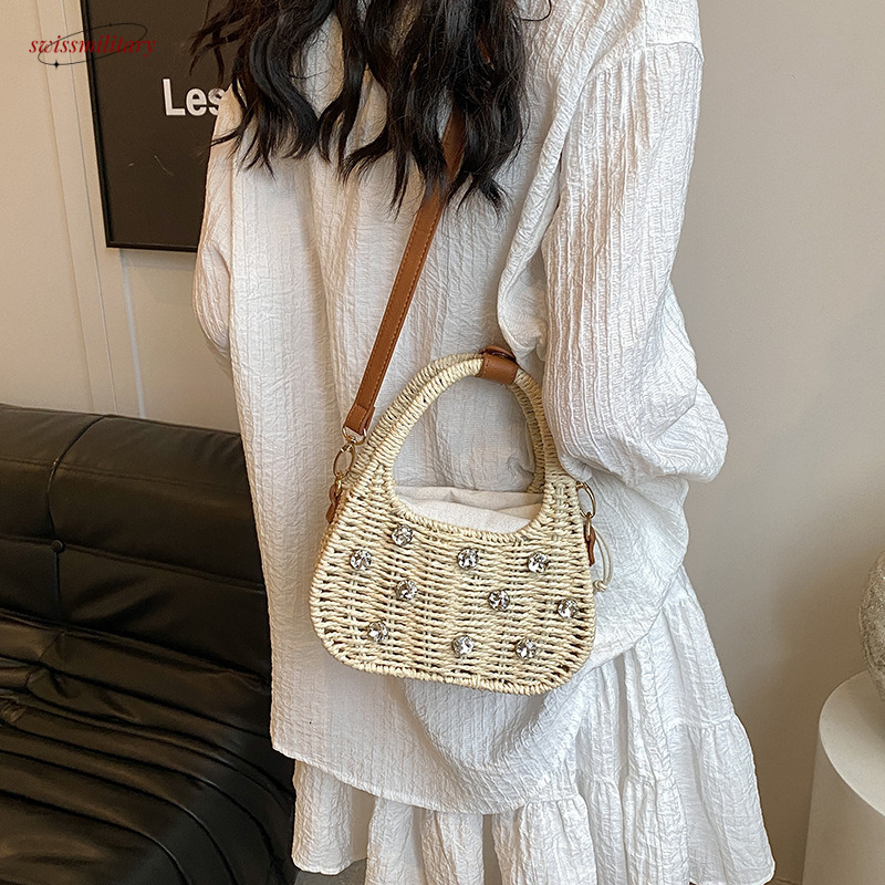 Summer woven 2025 new forest sweet girl single shoulder ins fashionable rhinestone hand-held crossbody beach bag