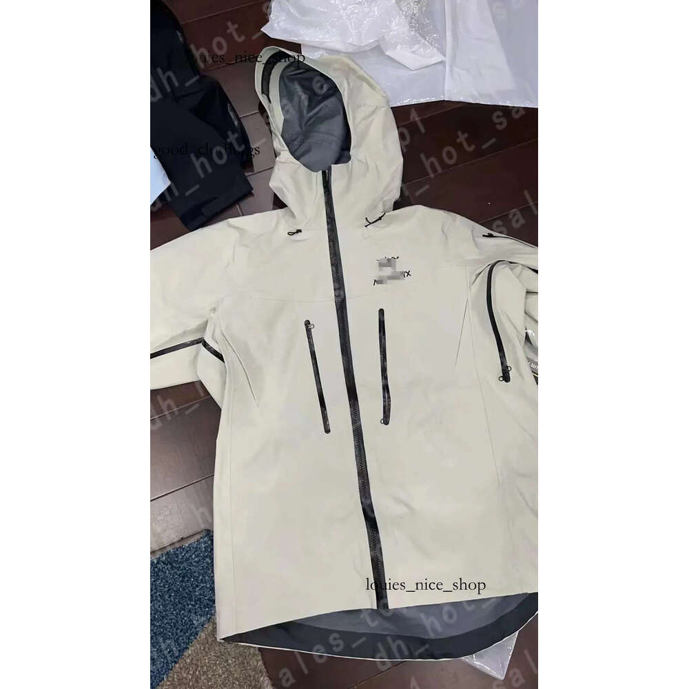Mens Three-Layer Outdoor Waterproof For Men Male Casual Hiking Bone Bird Arc Beanie Man Jackets Coat Clothing 357
