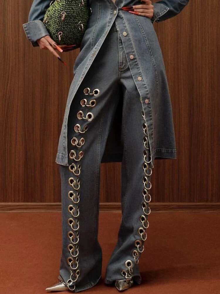 DEAT Fashion Women Denim Pants Loose Low-Waisted Metal Hollow Out Or-Length Straight Blue Lady Jeans Spring 2025 New 19F2031