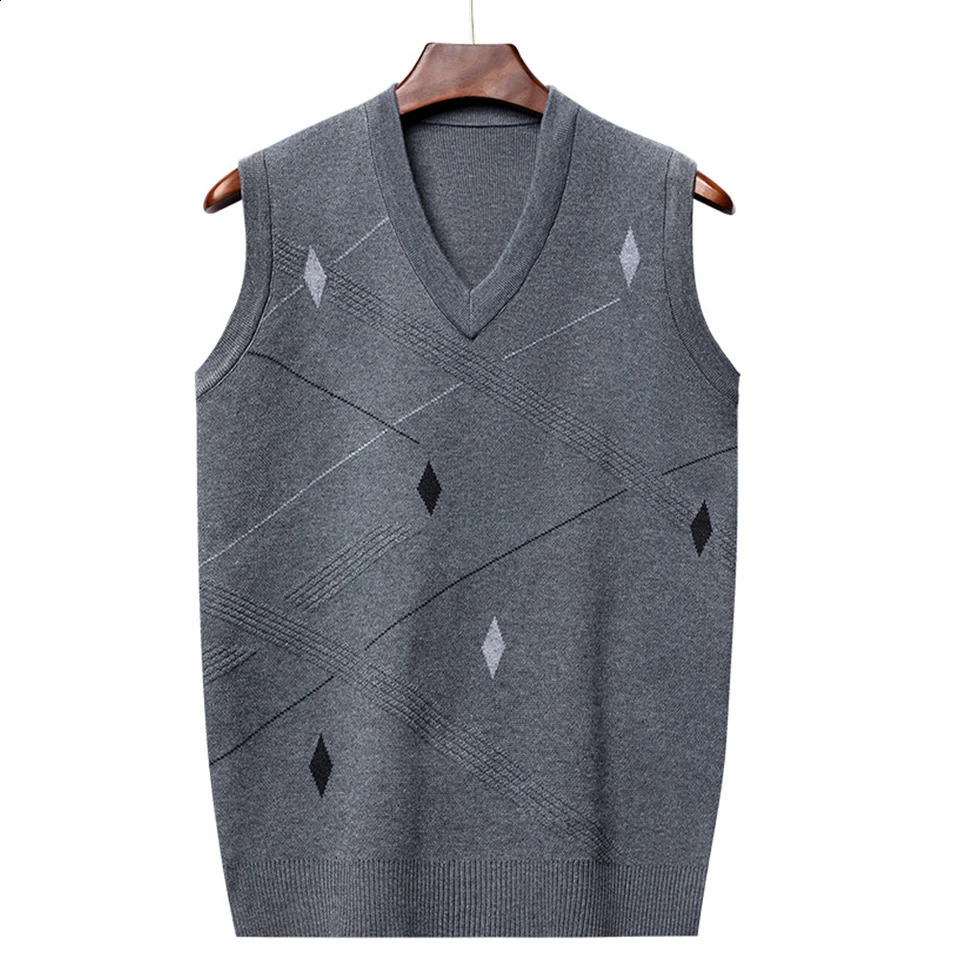 Mens Slim Fit Sweater Vest Knitted Tank Top Sleeveless Pullover Striped Retro Preppystyle Simple Allmatch Sweaters 250225