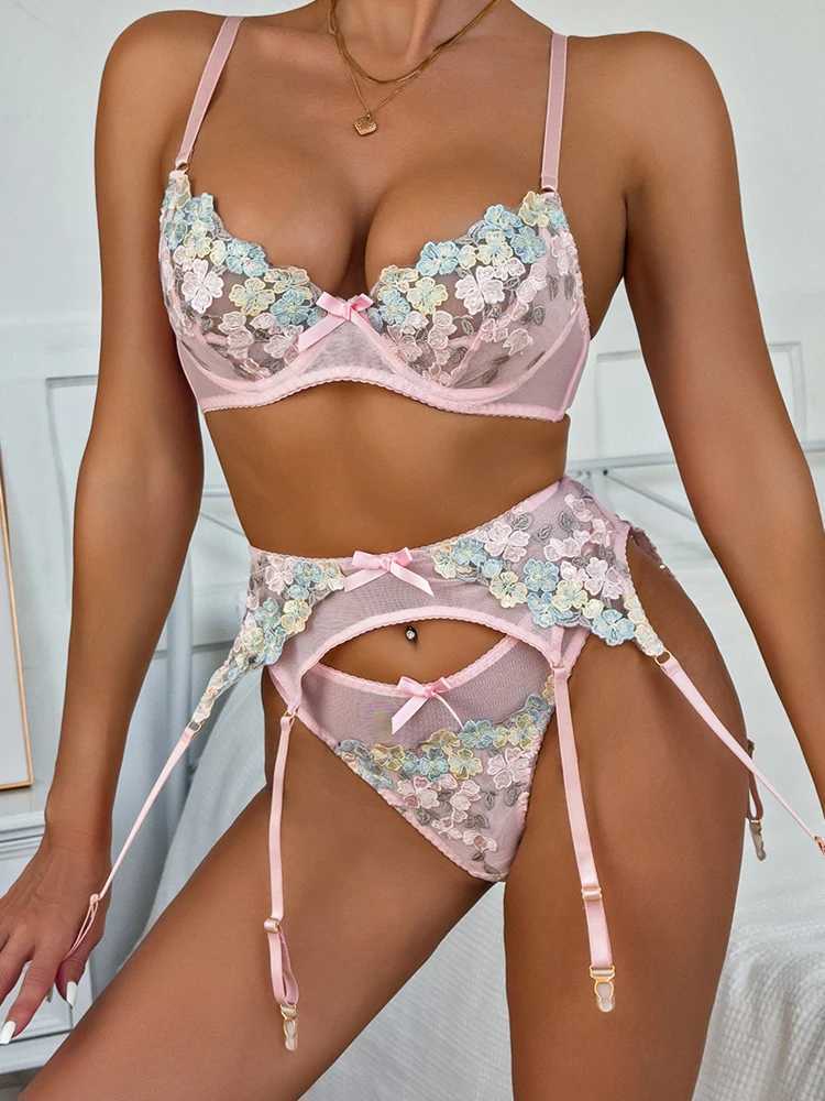 Sexy New Industrial Embroidered Lace Underwear Perspective Bra Waist garter Belt Underwear 3-Piece SetXJ250301