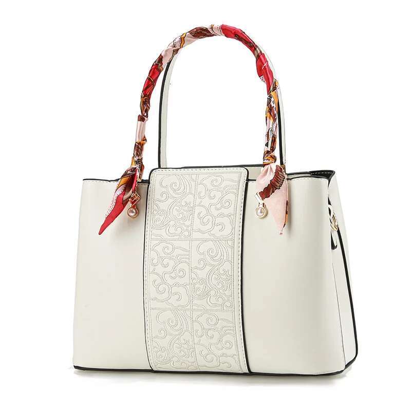 Fashionable Red For New Grade High Capacity Women's Handbag Bridal Wedding Handheld Shoulder Bag designer handbags women