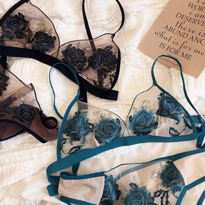 Transparent mesh lingerie set luxurious embroidered lace triangular cup no steel ring bra sexy ultra-thin lingerie setXJ250301