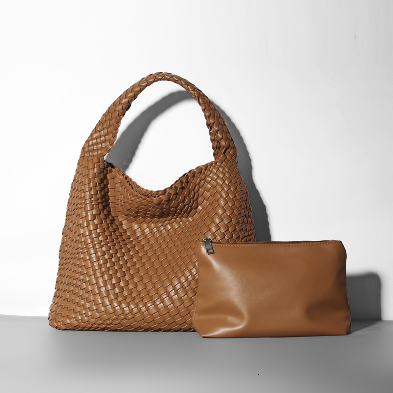 New Fashion Woven Bucket Women's Handheld Shoulder Large Capacity Designer Mother And Child Bag