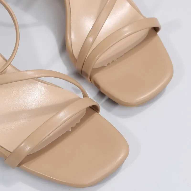 Modern Wens Sandals with Buckle Strap and Narrow Band Cbination High H Summer Wen Casual hot Ladies Shoes Z250301