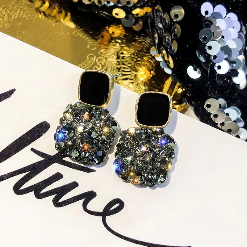 2024 Fashion Retro Square Sier Needle Purple Crystal Rhie Drop Jewelry for Women Earrings