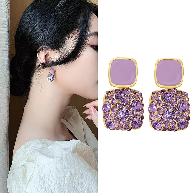 Retro Temperament Europe and America 2023 New High-quality Purple Female Exquisite Niche Fashion Stud Earrings