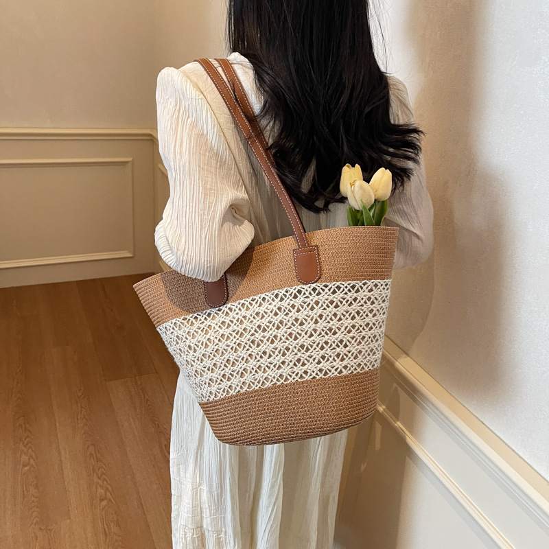 Summer beach vacation grass woven for women fashionable commuting shoulder tote bag trend #swissmilitary