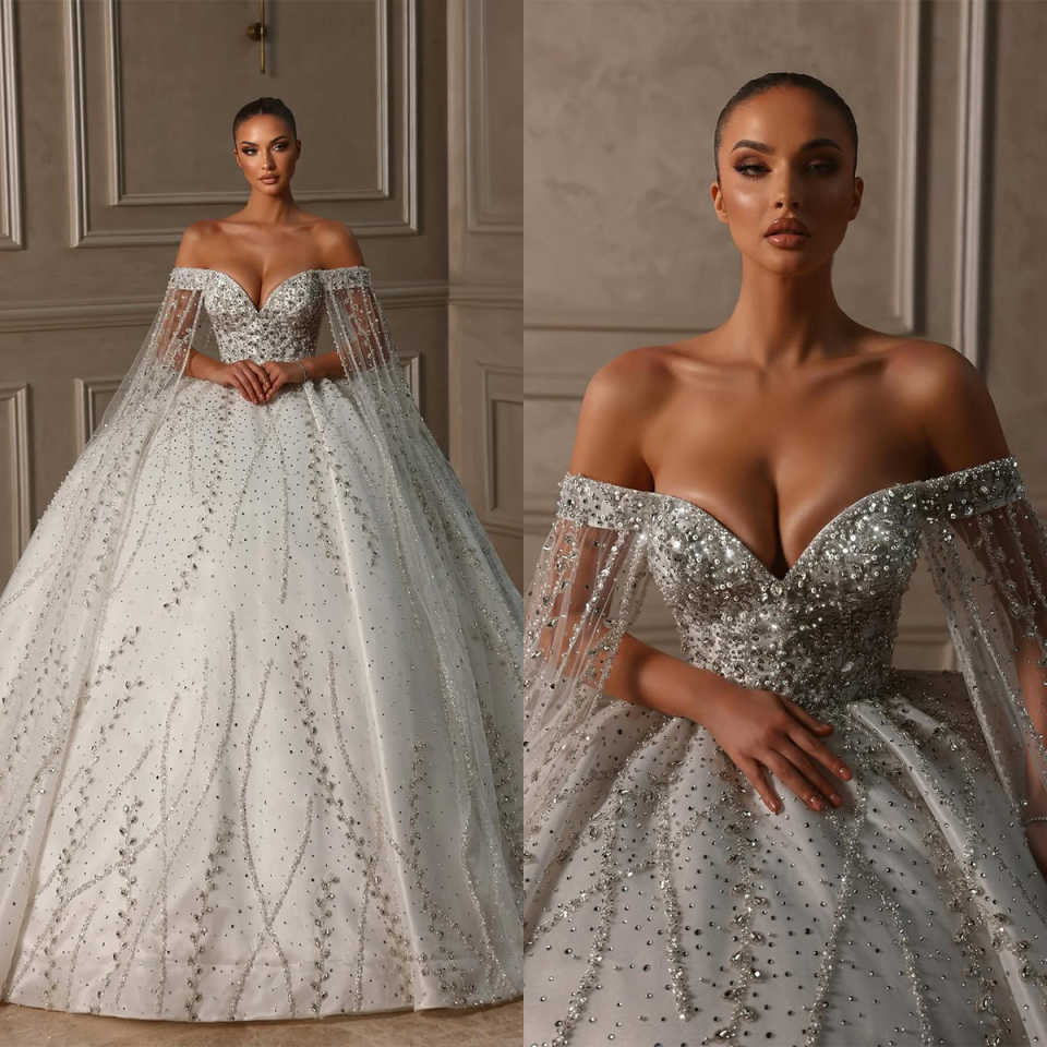 Royal Ball Gown Wedding Dress Beaded Pearls V Neck Bride Gowns Gorgeous Sequined Sweep Train Bridal Dresses Customized