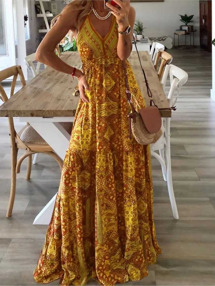Basic Casual Dresses Bohemian Style Printed Spaghetti Strap Dresses For Women Sexy V-neck Holiday Beach Long Dress Casual Ladies Summer Maxi Dresses J