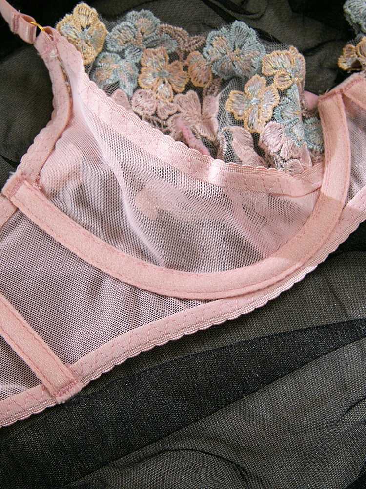 Sexy New Industrial Embroidered Lace Underwear Perspective Bra Waist garter Belt Underwear 3-Piece SetXJ250301