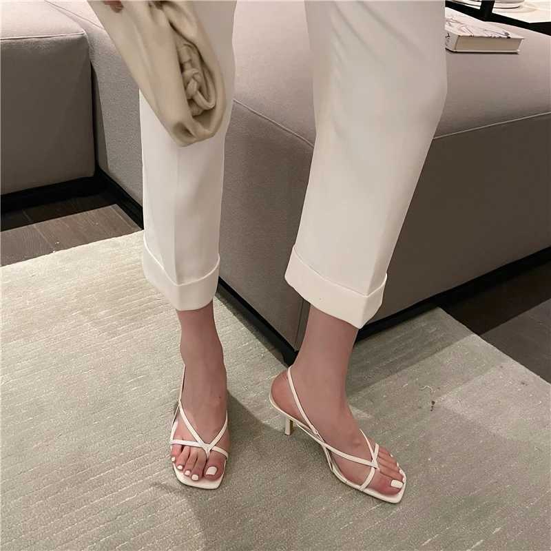 Black Thong Heeled Sexy White Low Heel hot Designer Sandals Summer Shoes For Wen 2024 Belt Buckle Sandalias Femini Z250301