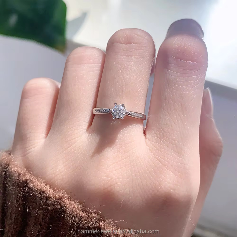 Fine Ring 18K Unisex Engagement Ring Trendy Jewelry for Wedding Anniversary Party Gift Purpose