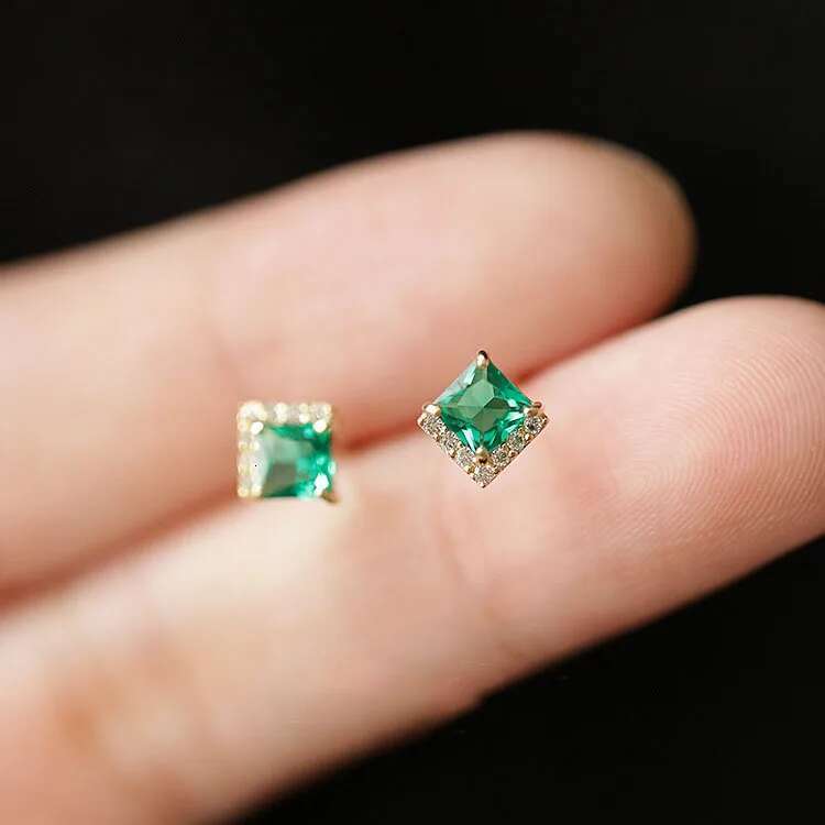 Sier Needle Vintage Classical Bright Green Zircon Stud Earrings for Women Crystal Bridal Wedding Party Jewelry