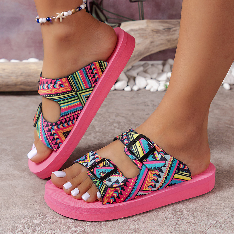 2025 Spring/summer New Trainer Size Women's Beach Sandals Outdoor Design Solid Color Single Button Comfortable Lefu Large Casual Cool Slippers