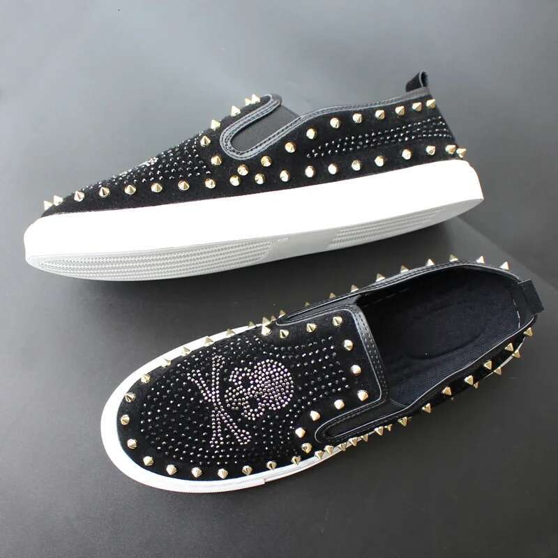 2025 New For Men Tide Leather Casual Spring Autumn Cool Skull Rivet Flat Shoes Leisure Slip-On Loafers