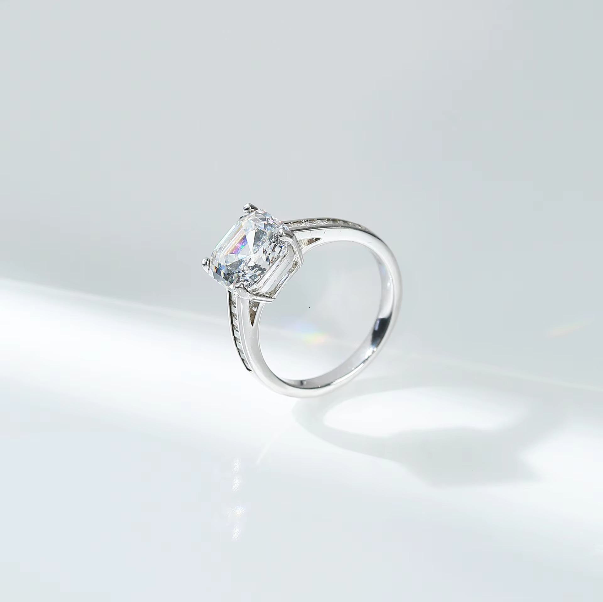 Fine Jewelry Light S Sterg Sier 5Carat Asscher Cut Moissanite Engagement Dia Ring for Women
