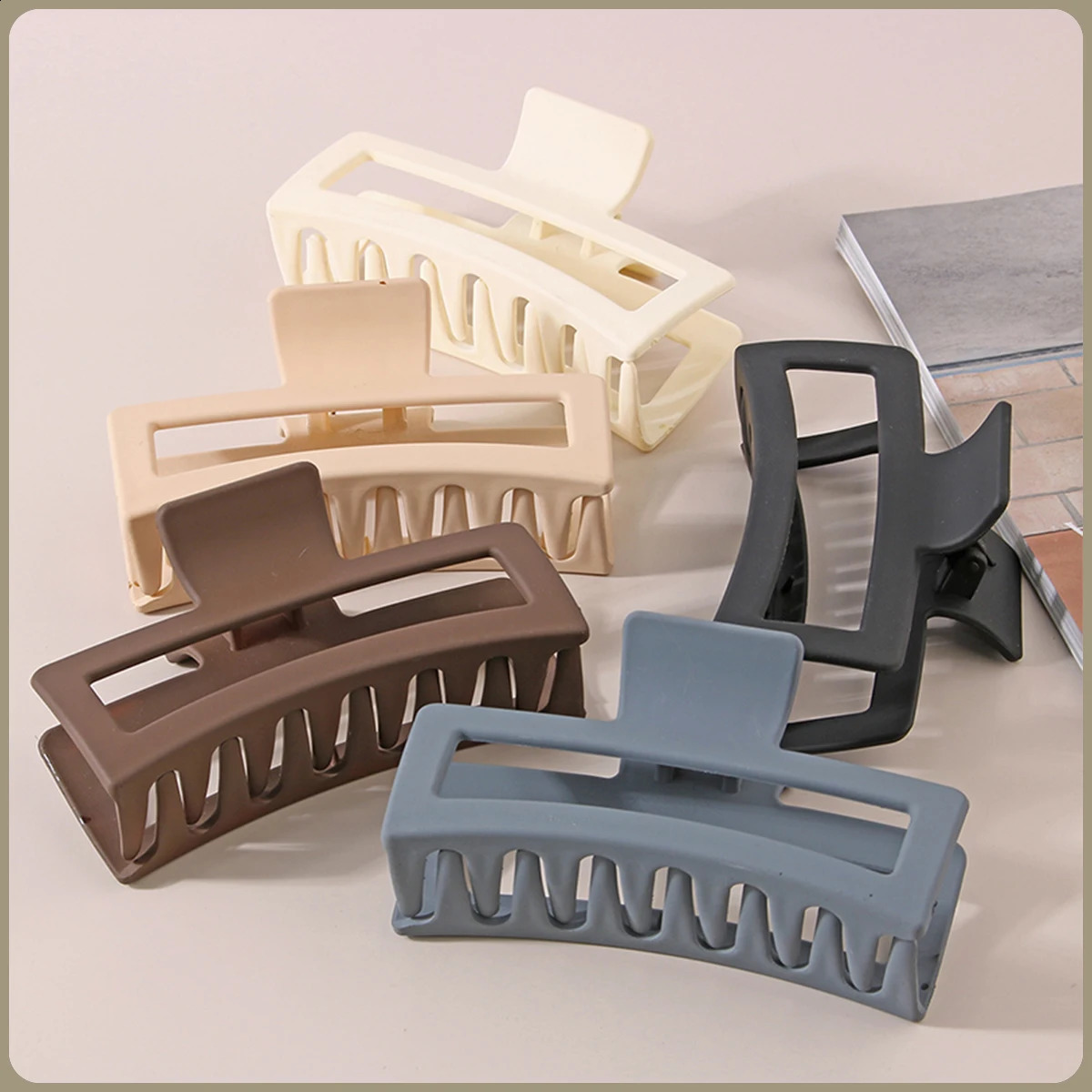 Fashion 13CM Oversized Solid Square Frosted Hair Shark Clip Headdress Accessories Suitable For Women Girls Thick 250218