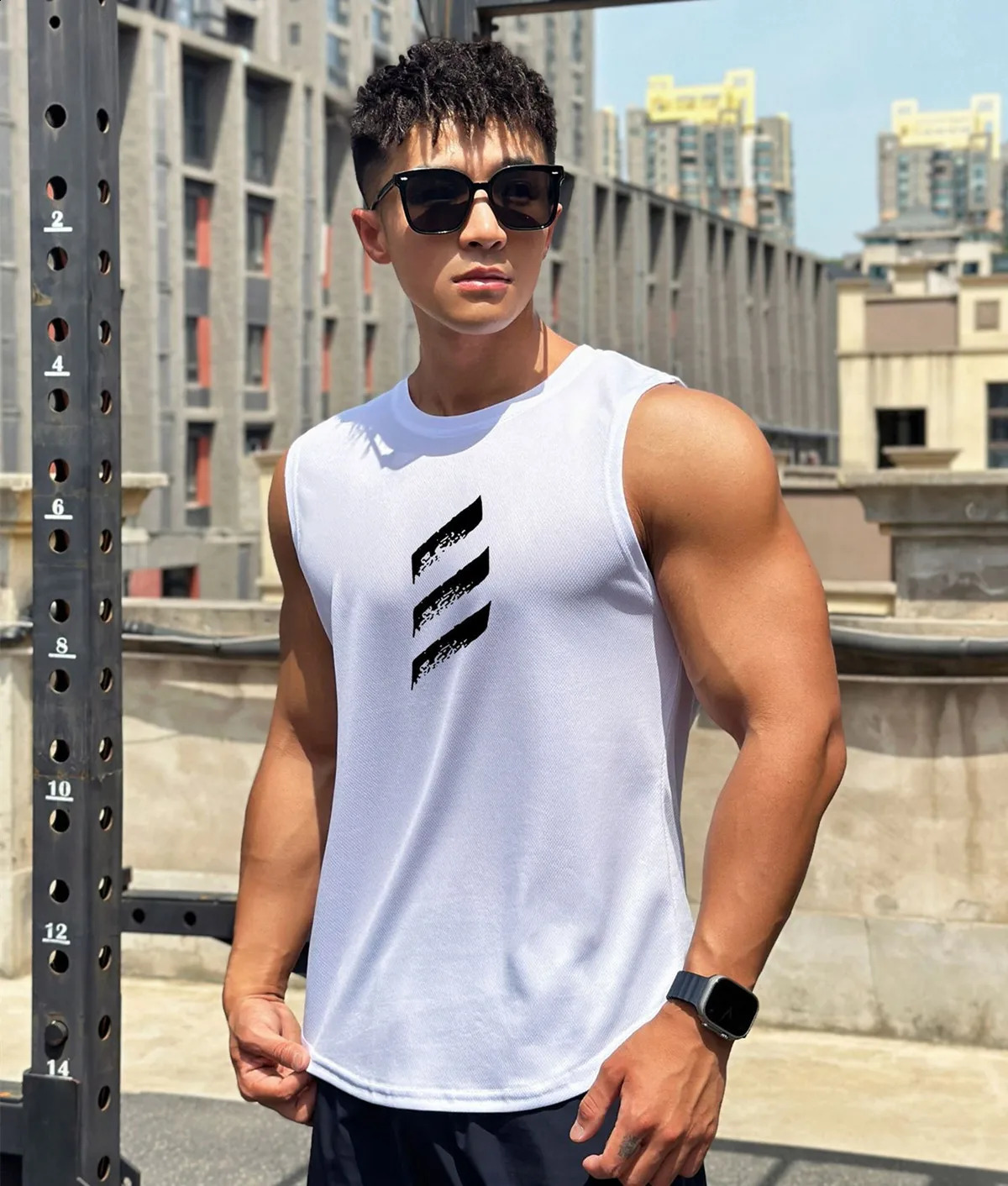 Thin Quick Dry Bodybuilding Tank Top Men Gym Fitness Sleeveless Shirt Male Casual Stringer Singlet Vest Summer Training Clothing 250225