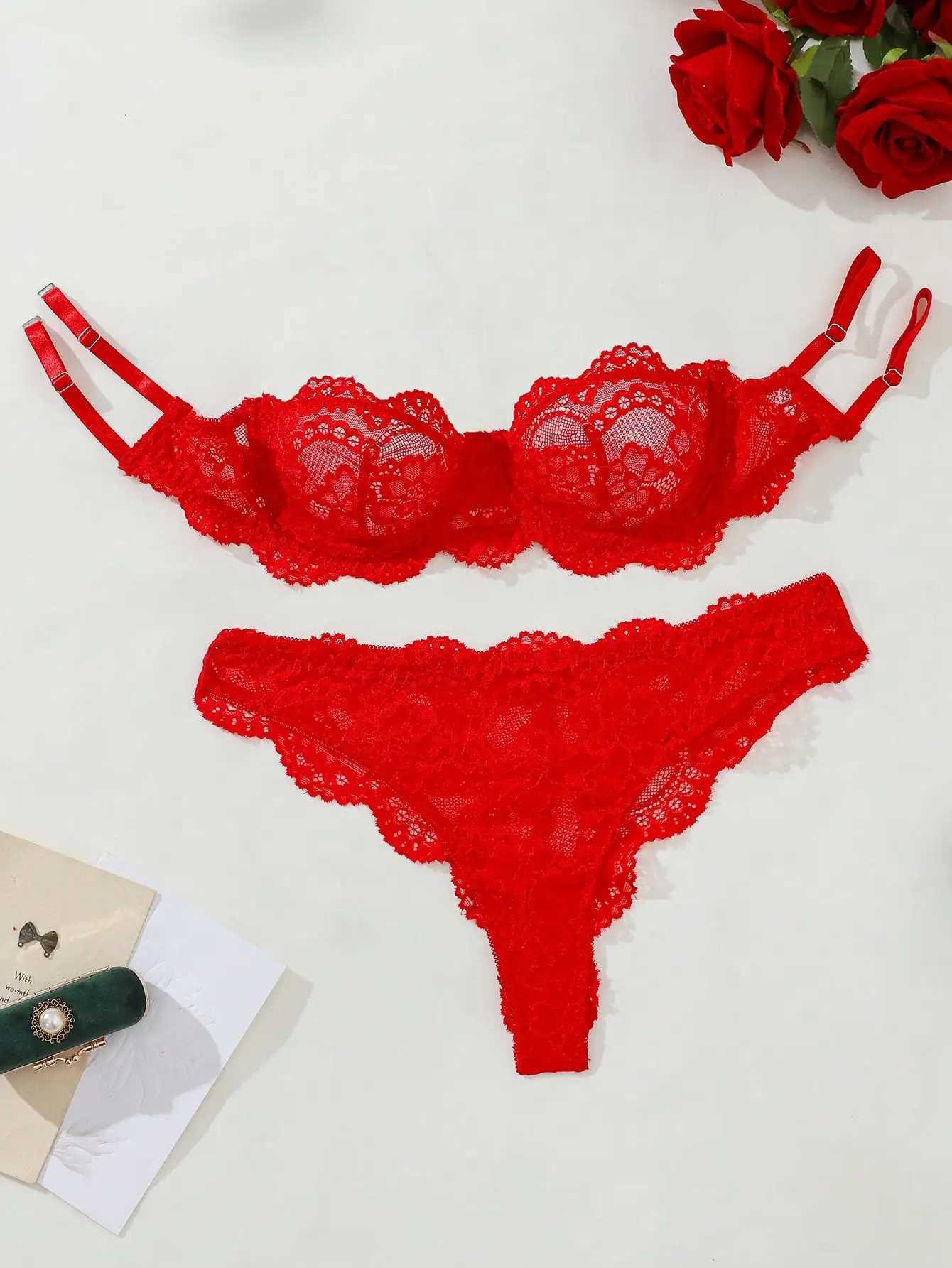 Womens Floral Lace Lingerie Set - Sexy Underwire Bandeau Bra Scallop Thong Breathable Comfort for Daily Wear All SeasonsXJ250301