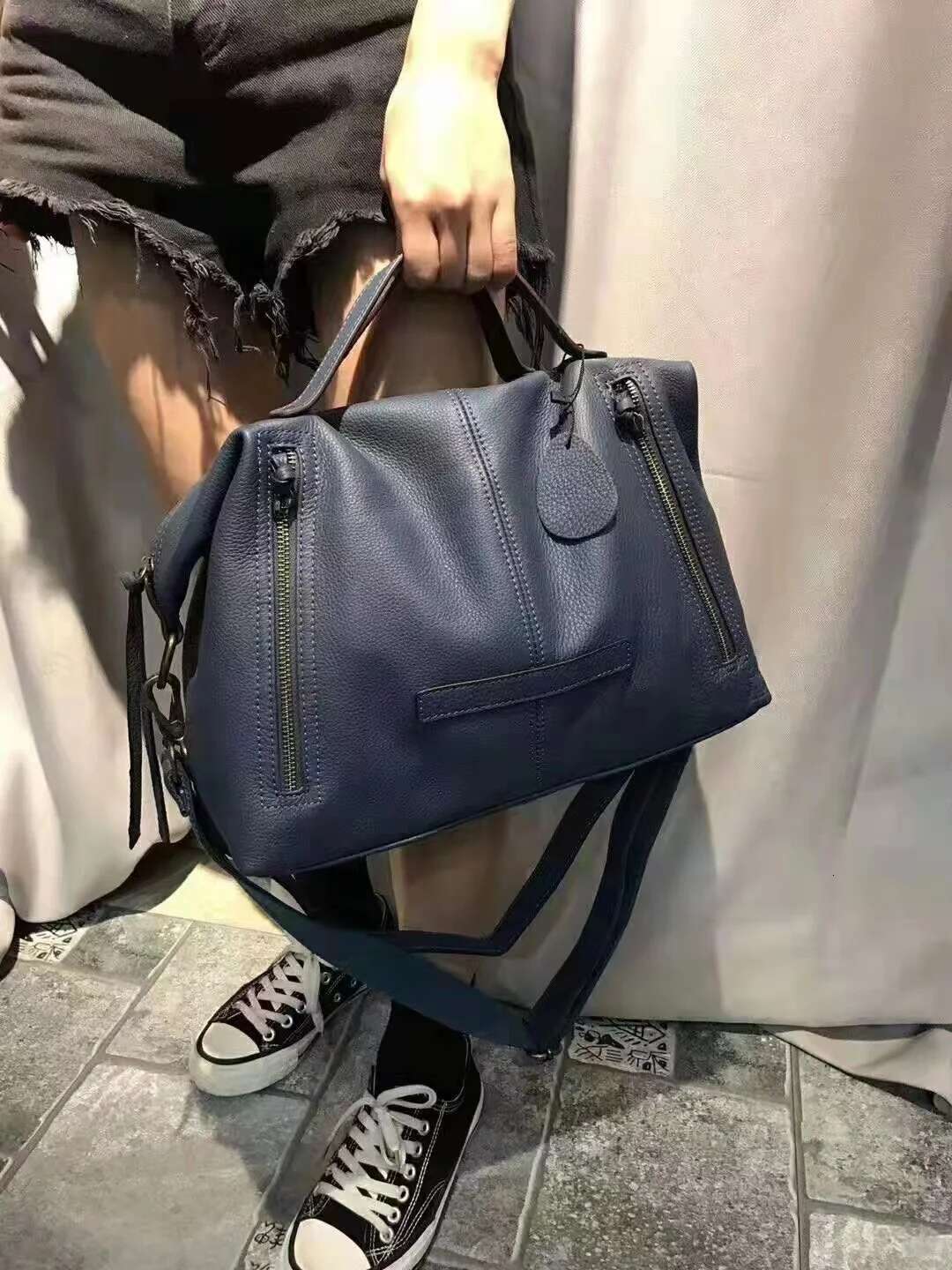 Genuine First Layer Leather Women Handbags 2022 New Fashion Bags One Shoulder Large Capacity Casual Messenger Bag