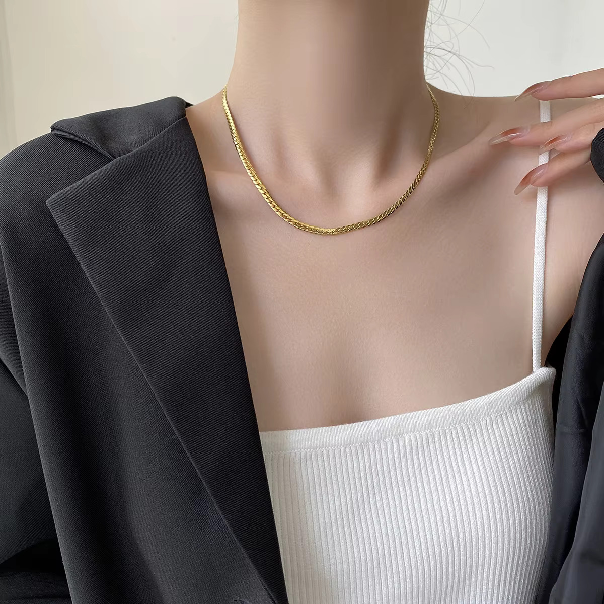 Fashion accessory 3mm thick full body sier gold Cuban chain necklace made of stainless steel for men