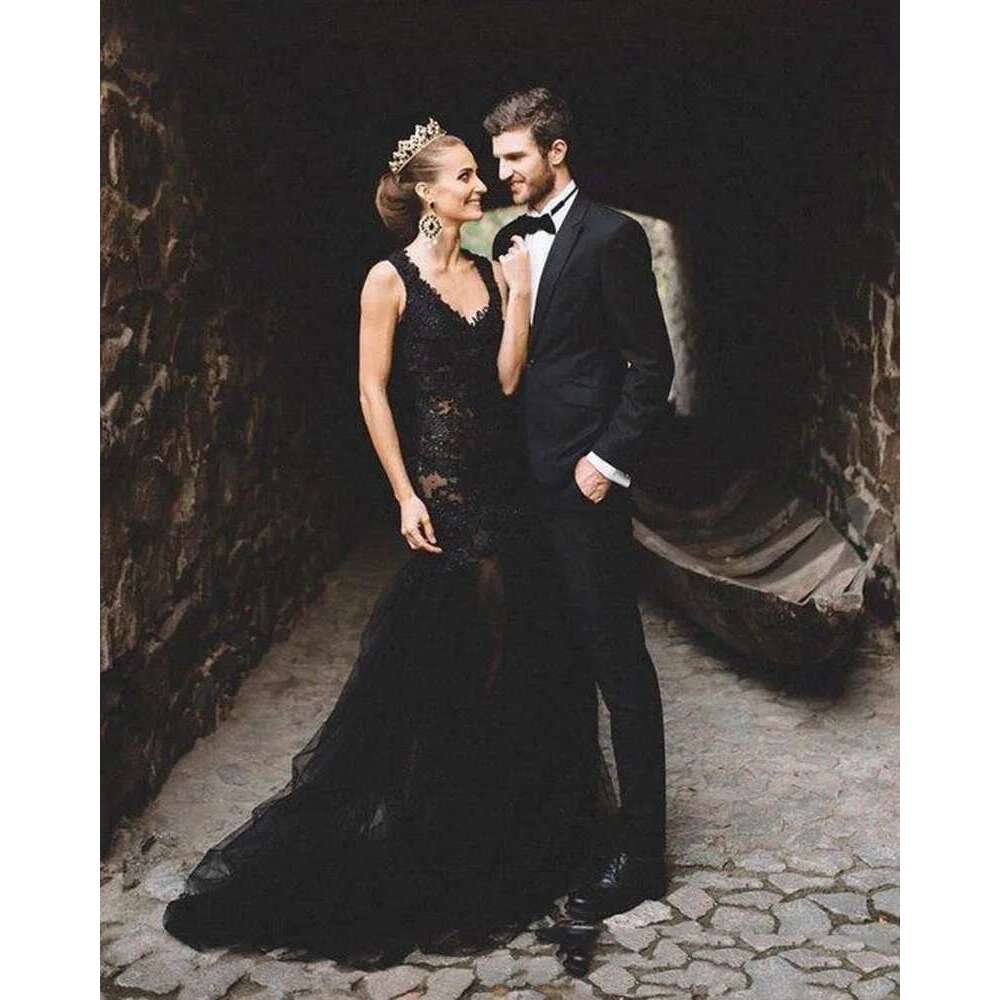 Gothic black lace slit mermaid tulle sleeveless long vintage wedding dresses appliques sexy backless dress