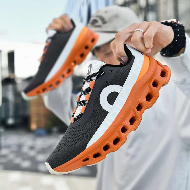 2024 New Summer Outdoor Breathable Comfortable Running Sn eakers, Tr endy and Versatile