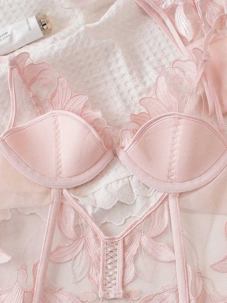 Stylish Pink Underwear Embroidered Floral Lingerie Set Two Piece Bra Sets Women Lagre Size Bodysuit with Briefs SuitXJ250301