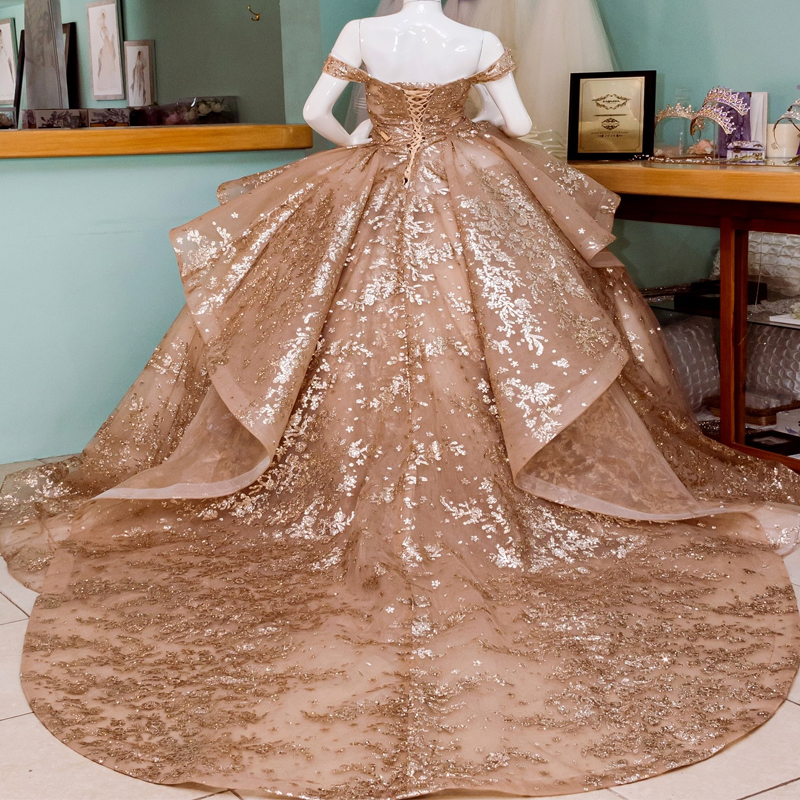 Champagne Shiny Quinceanera Dresses Ball Gown Off The Shoulder Sequin Applique Lace Beading Tull Party Birthday Sweet 16 Vestidos 15 Anos
