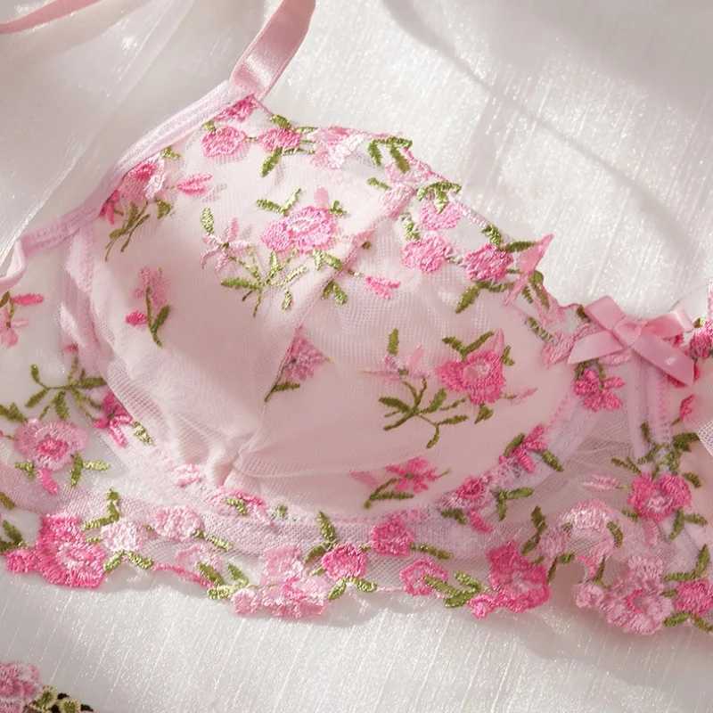 Sexy Floral Embroidery Lingerie Set Autumn Pure Desire Style Hollow Out Lace Underwear Bra Female Sweet Pink Exotic Apparel SuitXJ250301