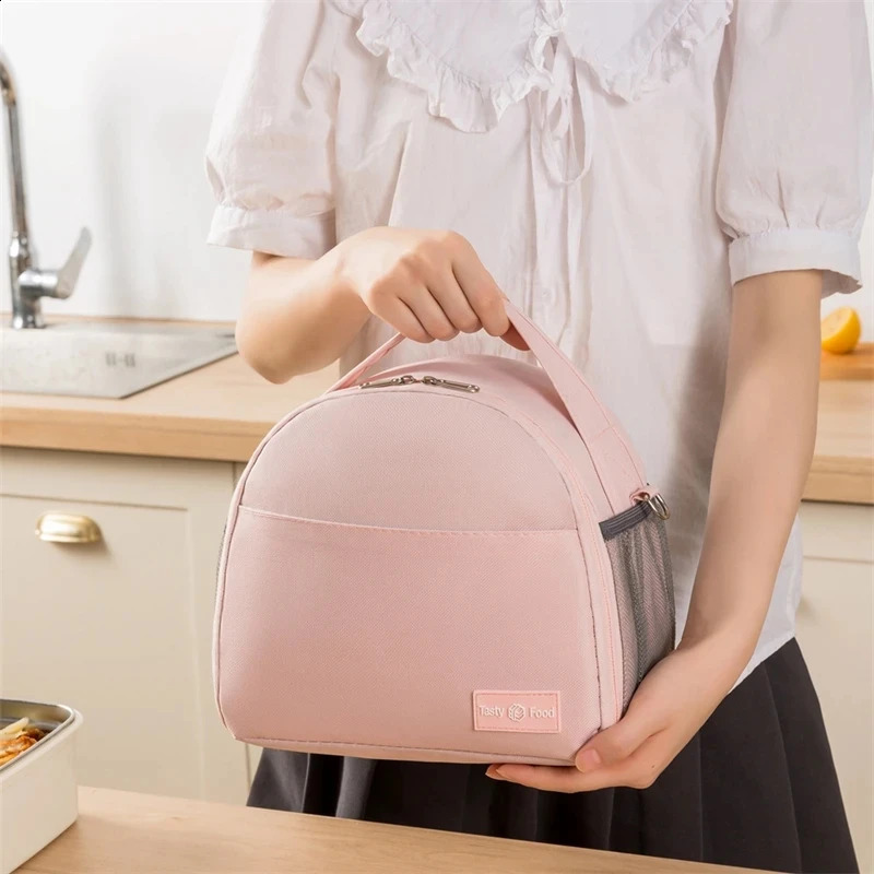 Oxford large capacity insulated portable lunch bag suitable for workers portable lunch box insulated bag can be hung on the shoulder 250228